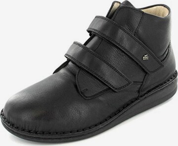 Finn Comfort Sneaker in Schwarz: predná strana