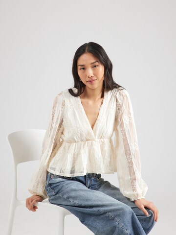 Gina Tricot Блузка в Бежевый: спереди