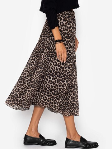 SASSYCLASSY Skirt in Beige