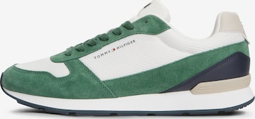 TOMMY HILFIGER Низкие кроссовки в Бежевый: спереди