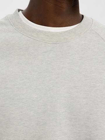 Felpa di SELECTED in grigio