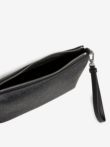 Calvin Klein Cosmetic Bag in Black