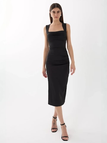 Hiccup Kleid in Schwarz