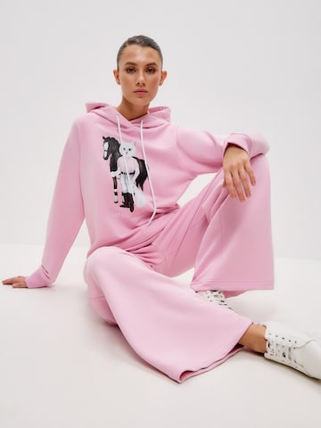 Cat e Lolette Regularen Hlače 'Palazzo Trousers' | roza barva