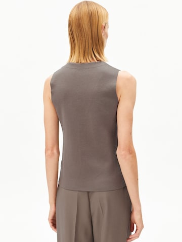 Cardigan ARMEDANGELS en marron : devant