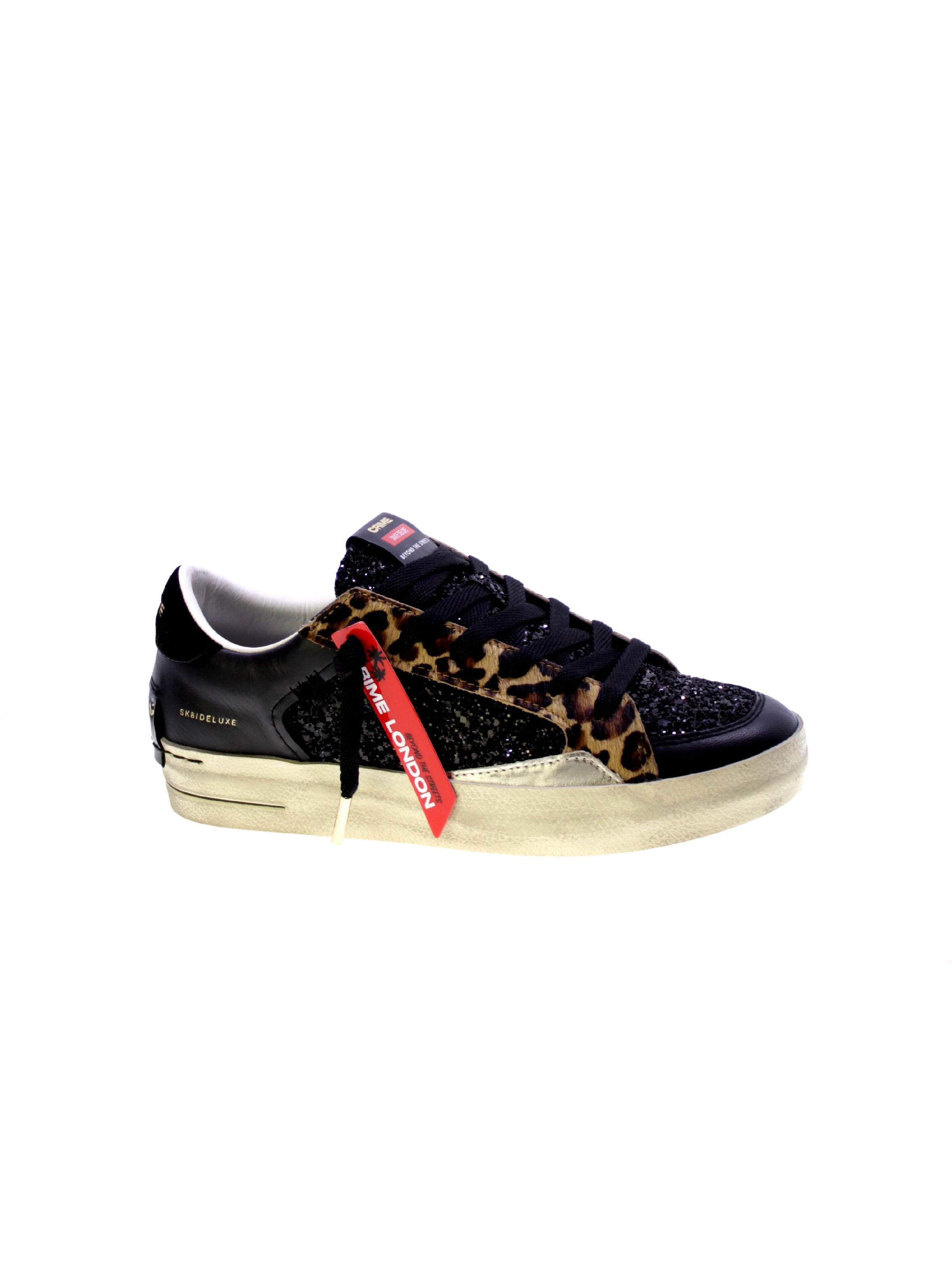 Sneaker bassa di Crime London in nero: frontale