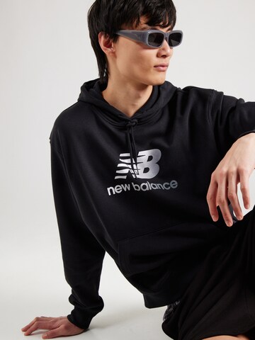 new balance Μπλούζα φούτερ σε μαύρο