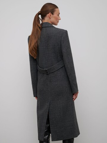 RÆRE by Lorena Rae Between-seasons coat 'Kaley' in Grey