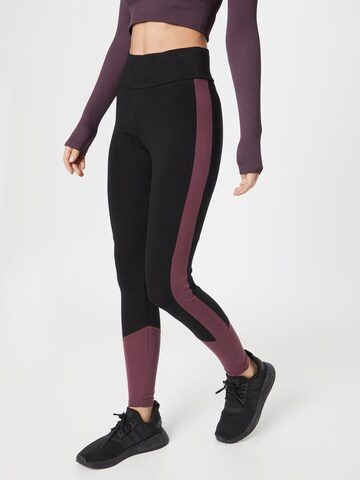 ONLY PLAY Skinny Workout Pants in Black: front