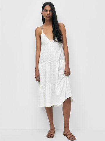 Robe d’été Pull&Bear en blanc : devant