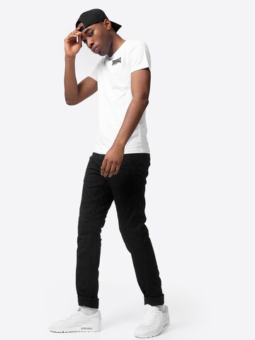 T-Shirt 'Elmdon' LONSDALE en blanc