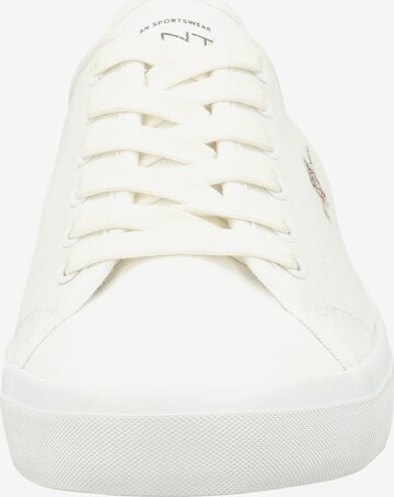 Baskets basses GANT en blanc