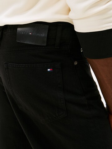 Regular Jean TOMMY HILFIGER en noir