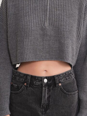 Pullover di MixRay in grigio