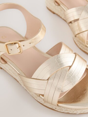 Next Szandálok - arany
