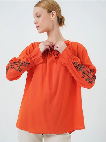 Camicia da donna di Bigdart in arancione