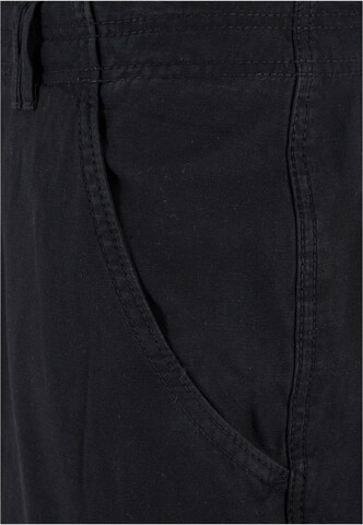 Urban Classics Loosefit Kapsáče – černá