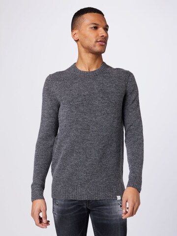 NOWADAYS Sweater 'Bolid' in Grey: front