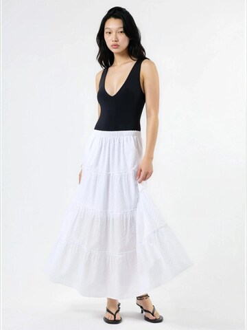 Busem Skirt in White