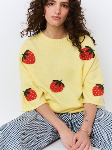 Next Sweater in Yellow