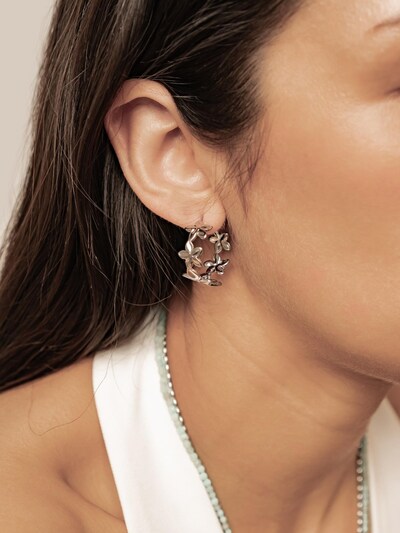 Orecchini 'Bloom Flower Hoop' in One Size Hey Happiness di colore argento, Visualizzazione prodotti