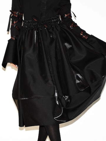 IUnique - Falda 'Taffeta Balloon Skirt' en negro