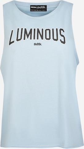 Bdtk Sporttop 'LUMINOUS' in Blau: Vorderseite