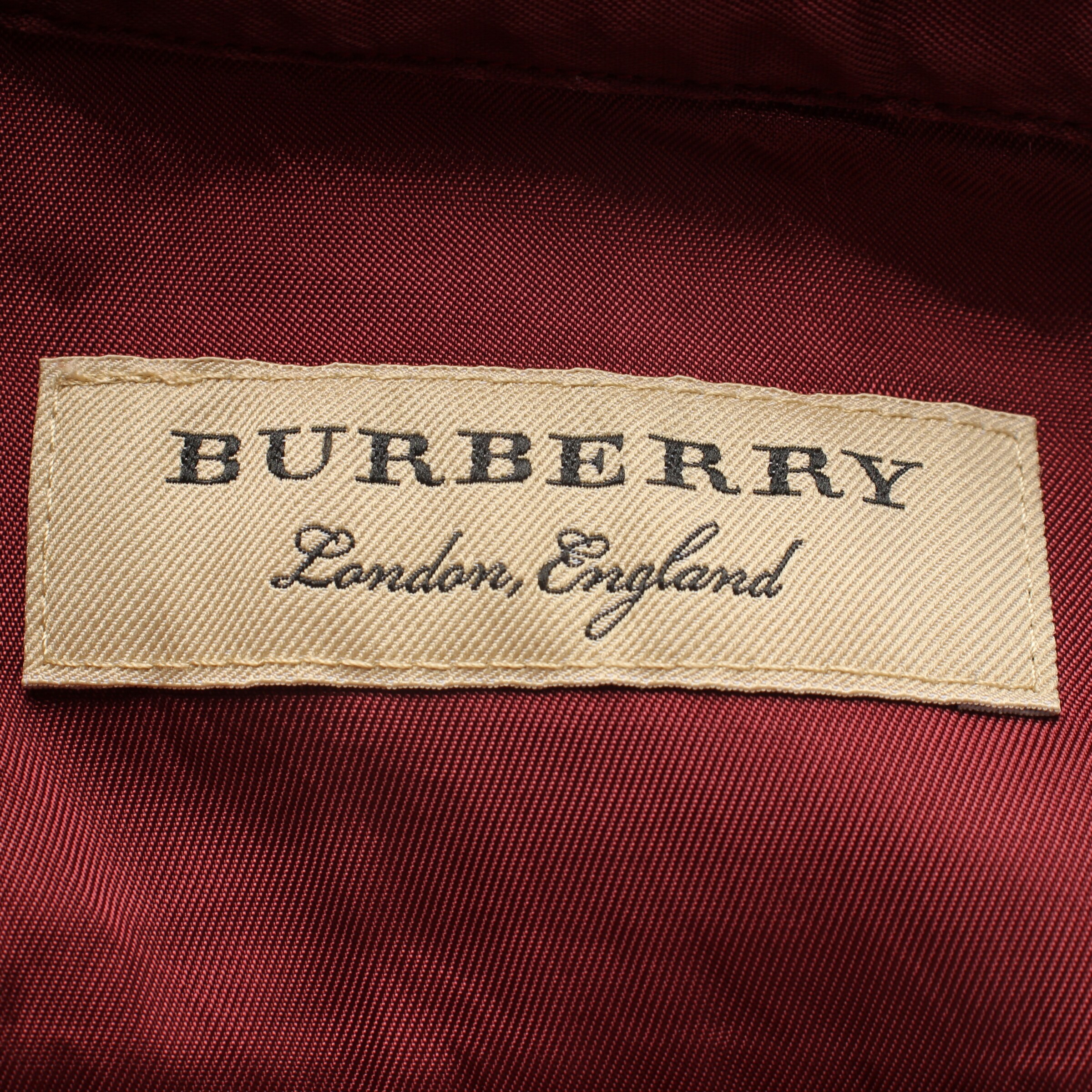 BURBERRY Button Up Shirt in M in Red