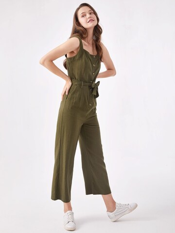 AIKI KEYLOOK Jumpsuit in Green