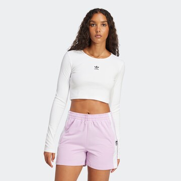 T-shirt 'Essentials' ADIDAS ORIGINALS en blanc : devant