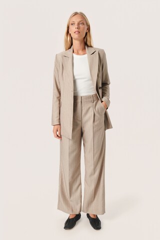 SOAKED IN LUXURY Blazer 'Charvi' in Beige