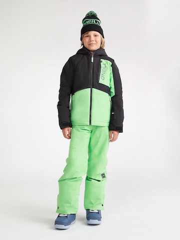 Regular Pantaloni sport de la O'NEILL pe verde