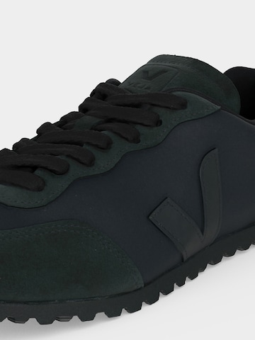 Veja Låg sneaker 'GT' i svart