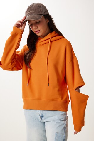 Happiness İstanbul Sweatshirt in Oranje: voorkant