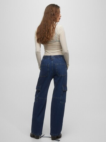 Pull&Bear Regular Cargojeans in Blauw