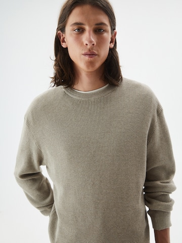 Pull&Bear Sweter w kolorze beżowy