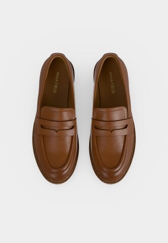 Anna Field - Sapato Slip-on em castanho