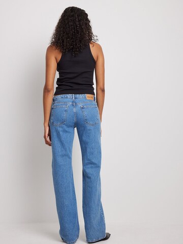 NA-KD Loose fit Jeans in Blue