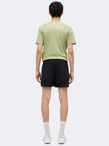 Regular Pantalon de sport NIKE en noir