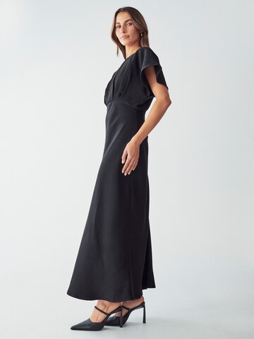 Robe de soirée 'LANY' Willa en noir