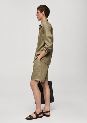 MANGO MAN Regular fit Button Up Shirt 'Parrot' in Green
