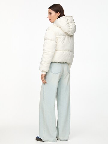 Pull&BearZimska jakna - bijela boja