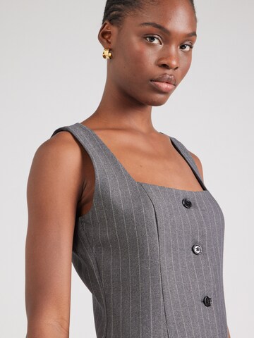 Robe Abercrombie & Fitch en gris