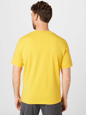 BOSS Orange Тениска 'Chup' в жълто