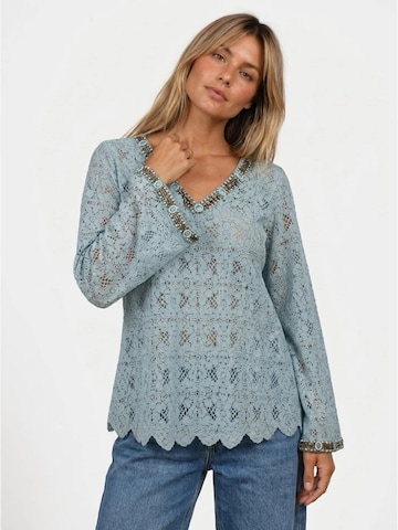 Miss June Blouse 'Maly' in Blue: front