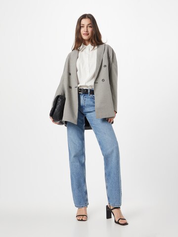 Regular Jeans de la Gina Tricot pe albastru