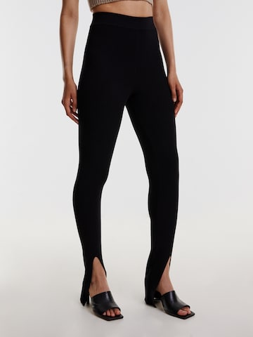 regular Leggings 'Xin' di EDITED in nero: frontale