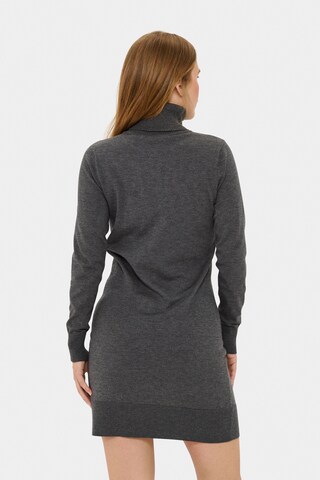 SAINT TROPEZ - Vestido de punto 'Mila' en gris