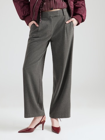 ONLY Szabványos Élére vasalt nadrágok 'ONLDeluxe' - szürke: elől