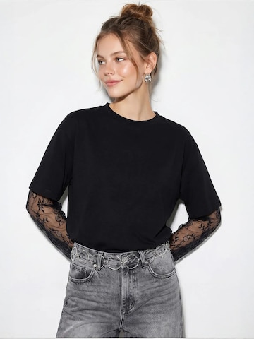 Bianco Lucci Särk 'T-Shirts', värv must: eest vaates